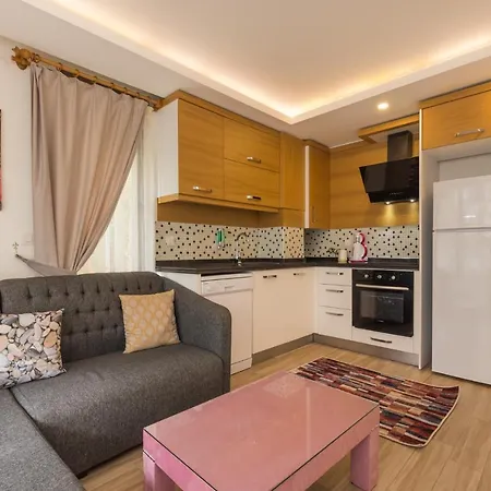 Daire Unaloglu Apart Antalya