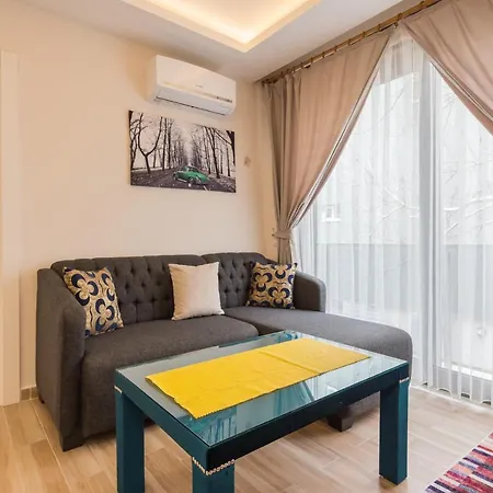 Daire Unaloglu Apart Antalya