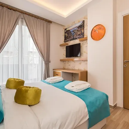 Daire Unaloglu Apart Antalya